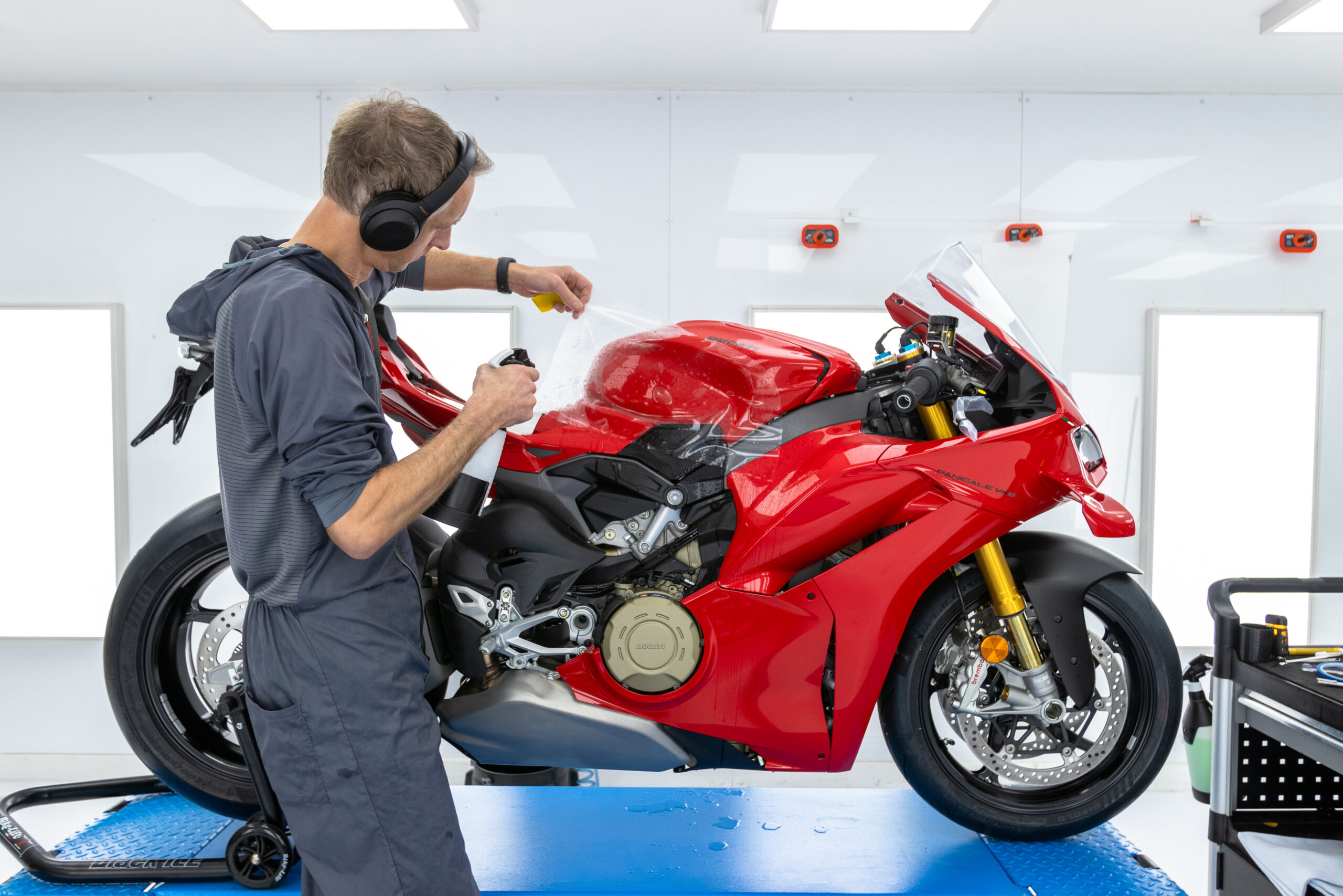 Ducati Panigale V4S & V2S-1