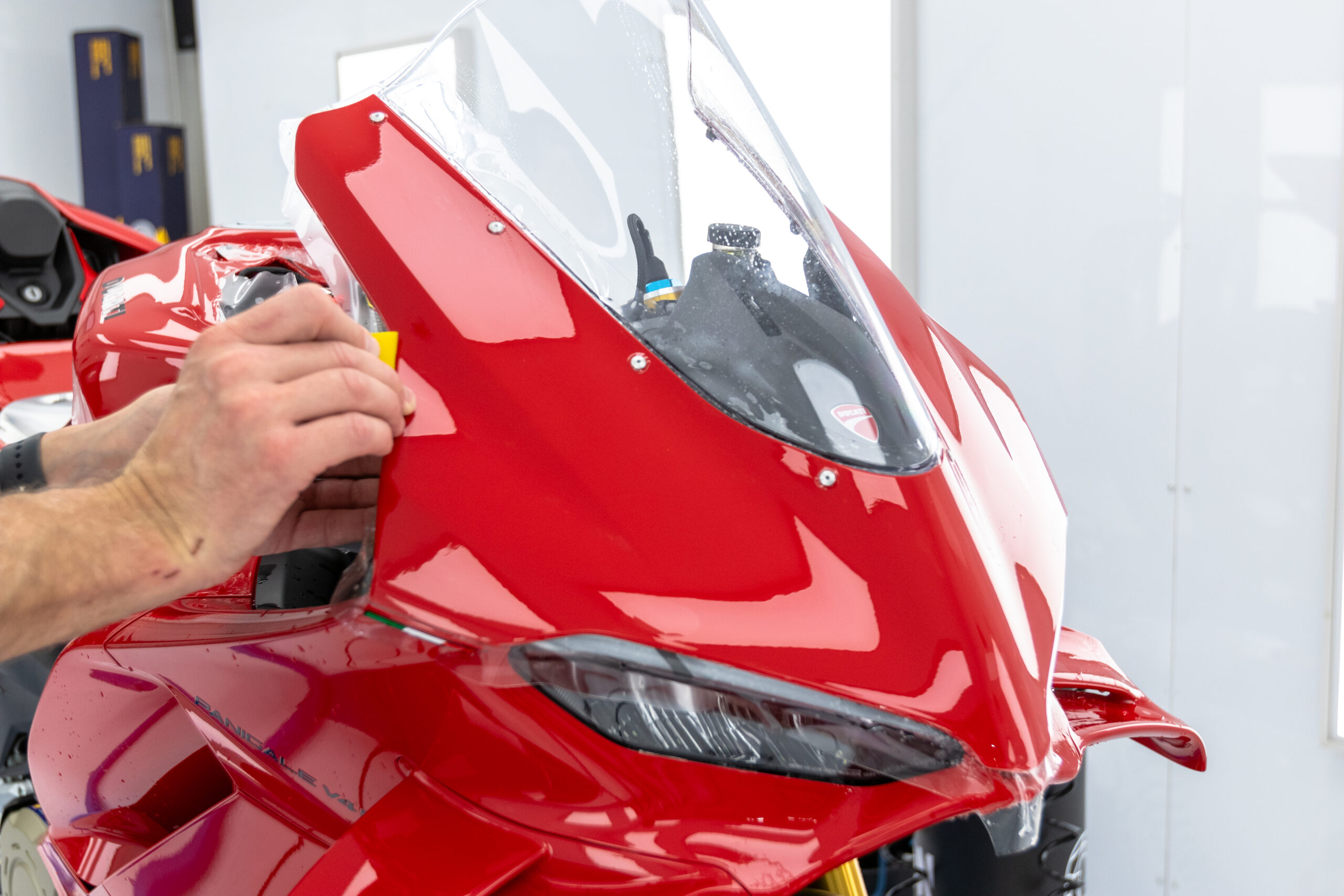 Ducati Panigale V4S & V2S-6