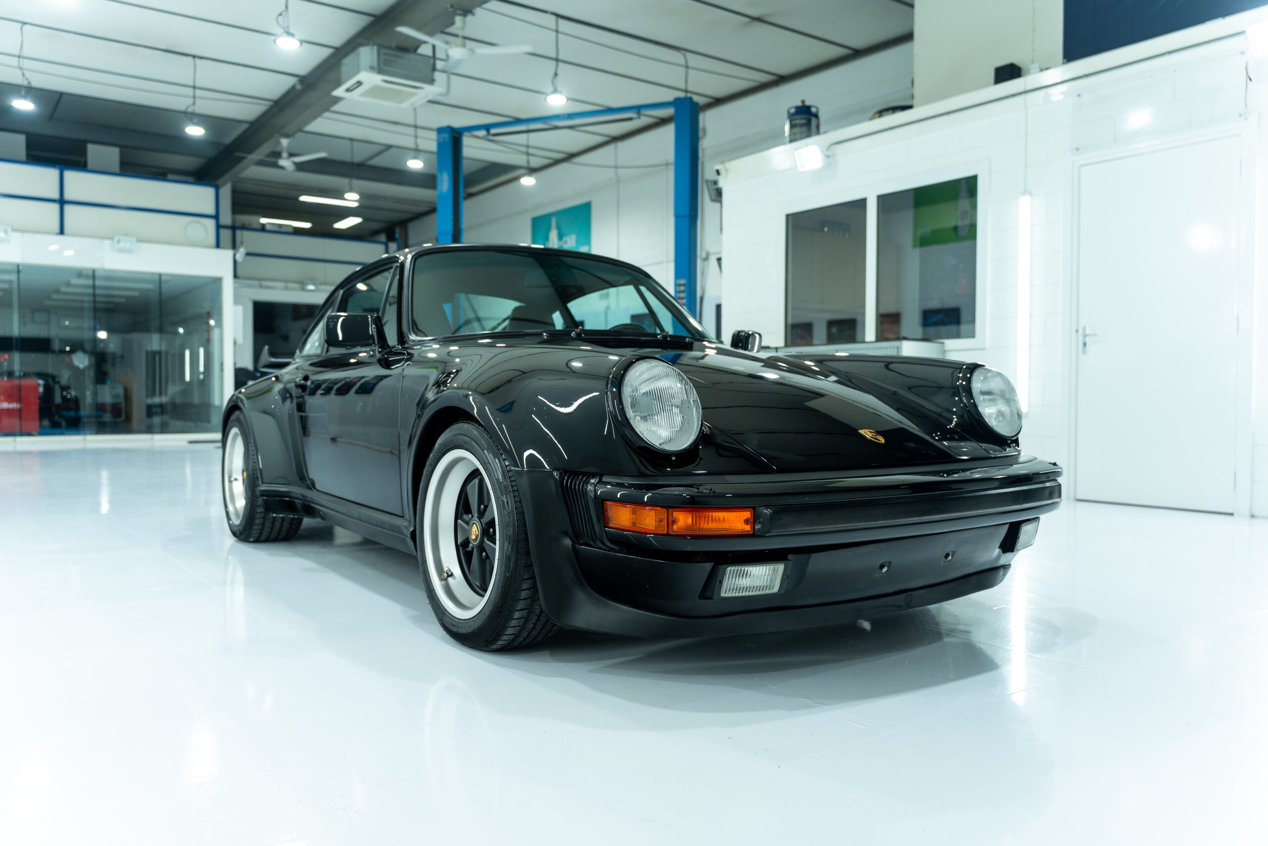 Porsche 911 Turbo-14